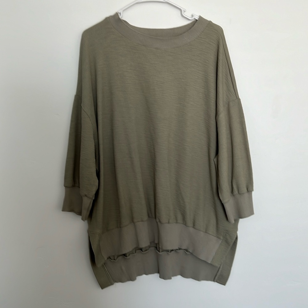 Hope Ave olive top
